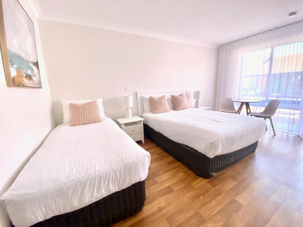 מרימבולה Pelican Motor Inn מראה חיצוני תמונה
